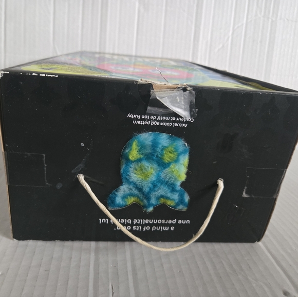 Furby Boom Green 2013 Hasbro Peacock Electronic Pets - Picture 10 of 11